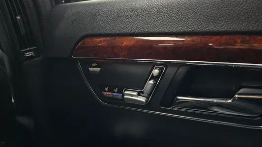 Mercedes-Benz S-Class W221 S550L 2008 18