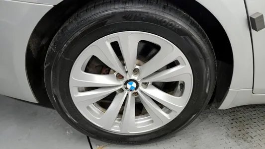 BMW 7 Series (F01) 740Li 2011 5