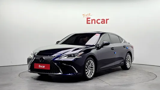 Lexus ES300h 7 2018