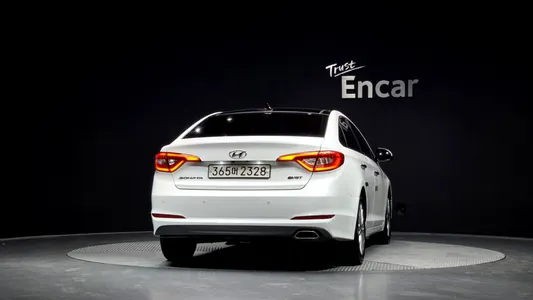 Hyundai LF 1.7 2016 4