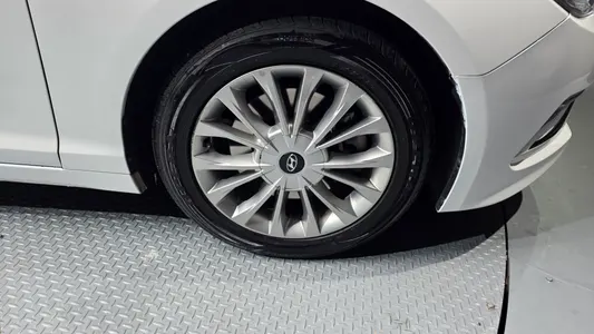 Hyundai LF 1.7 2016 5