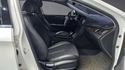 Hyundai LF 1.7 2016 11