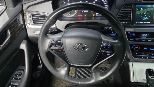 Hyundai LF 1.7 2016 13