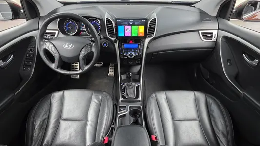 Hyundai i30() 1.6 VGT 2012 7