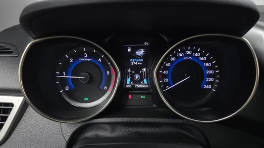 Hyundai i30() 1.6 VGT 2012 8