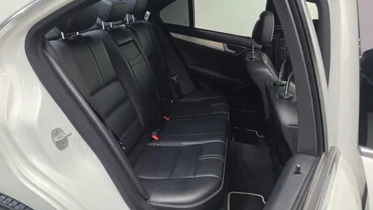 Mercedes-Benz C-Class W204 C200 CGI 2013 12