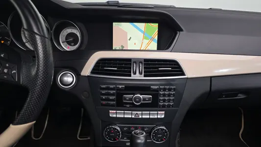 Mercedes-Benz C-Class W204 C200 CGI 2013 14