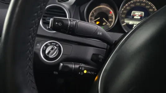 Mercedes-Benz C-Class W204 C200 CGI 2013 19