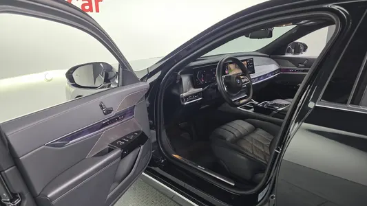 BMW 7 Series (G70) 740d xDrive 2023 11