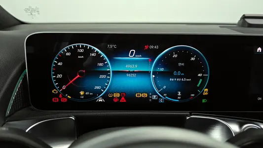 Mercedes-Benz GLB-Class X247 GLB220 2020 8