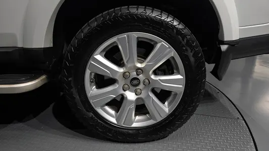 Land Rover 4 3.0 SDV6 SE 2015 5