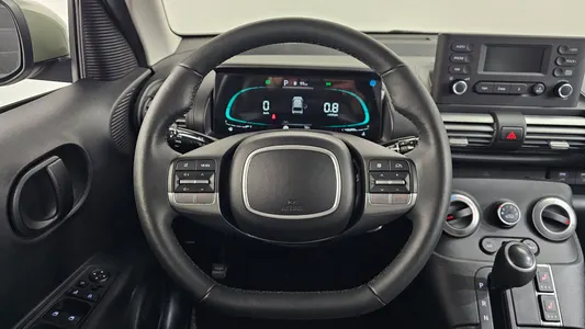 Hyundai Casper 2022 13
