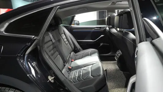 Volkswagen 아테온 2.0 TDI 2019 12