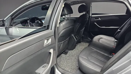 Hyundai LF LPI 2014 18