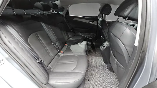 Hyundai LF LPI 2014 19