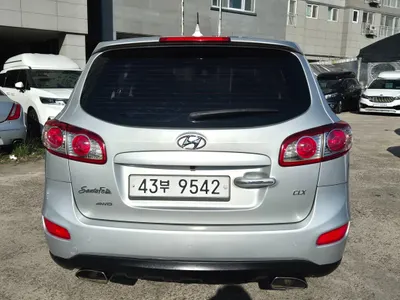 Hyundai CM 4WD(2.2 e-VGT) CLX 2010 5