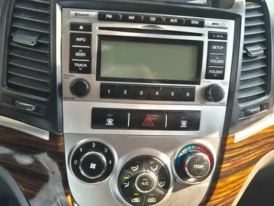Hyundai CM 4WD(2.2 e-VGT) CLX 2010 15
