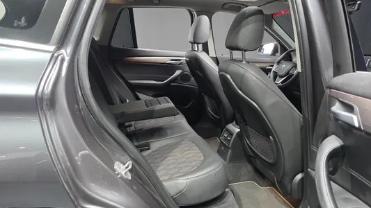 BMW X1 (F48) xDrive 20i 2021 11