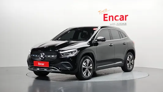 Mercedes-Benz GLA-Class H247 GLA220 2021