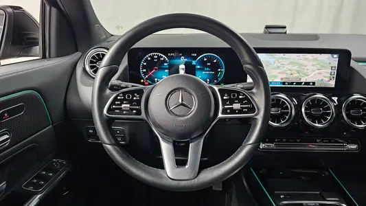 Mercedes-Benz GLA-Class H247 GLA220 2021 13