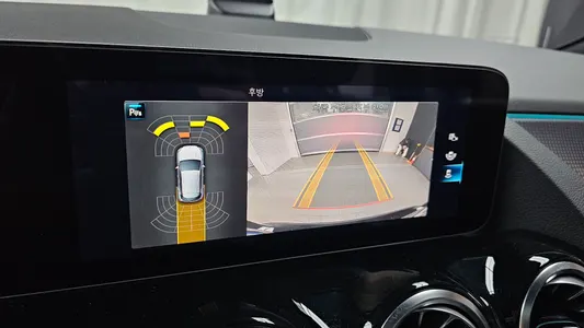 Mercedes-Benz GLA-Class H247 GLA220 2021 16