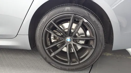 BMW 5 Series (G30) 520d M 2017 21