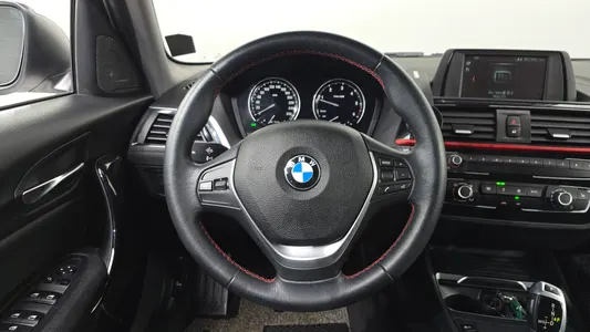 BMW 1 Series (F20) 118d 5 2018 13