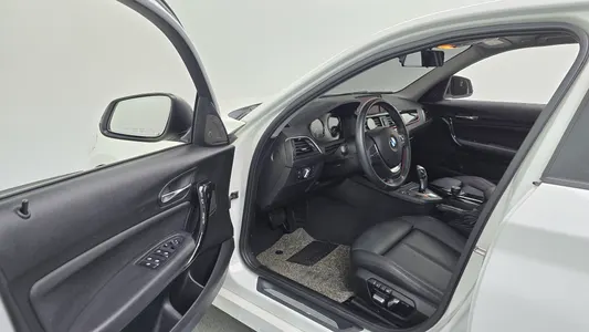 BMW 1 Series (F20) 118d 5 2018 10