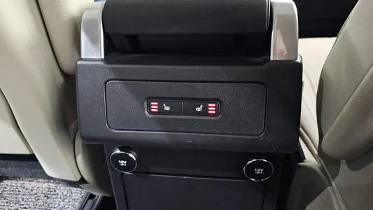 Land Rover 5 2.0 SD4 SE 2019 18