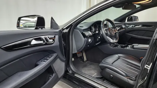 Mercedes-Benz CLS-Class W218 CLS250 d 4MATIC AMG Line 2017 10