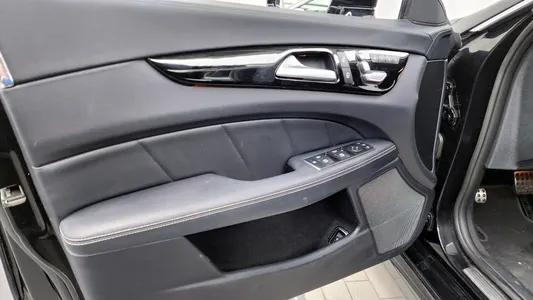 Mercedes-Benz CLS-Class W218 CLS250 d 4MATIC AMG Line 2017 24