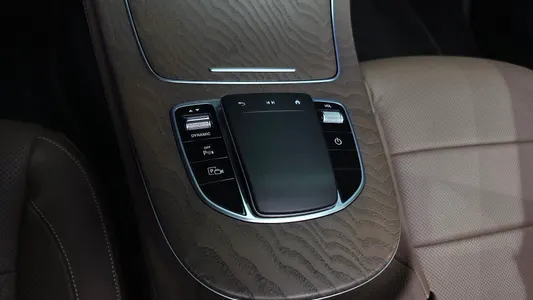 Mercedes-Benz E-Class W213 E300e 4MATIC 2021 28