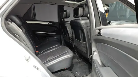 Mercedes-Benz M-Class W164 ML63 AMG 2008 12