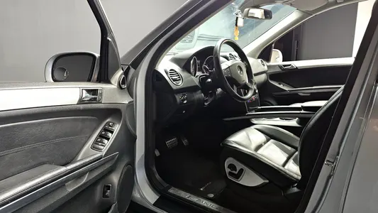 Mercedes-Benz M-Class W164 ML63 AMG 2008 10