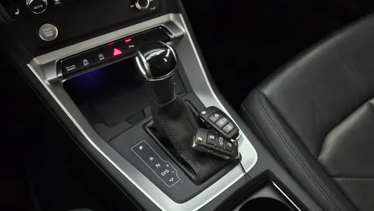 Audi Q3 (F3) 35 TDI 2020 9