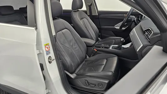 Audi Q3 (F3) 35 TDI 2020 12