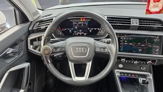 Audi Q3 (F3) 35 TDI 2020 13