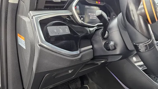 Audi Q3 (F3) 35 TDI 2020 17