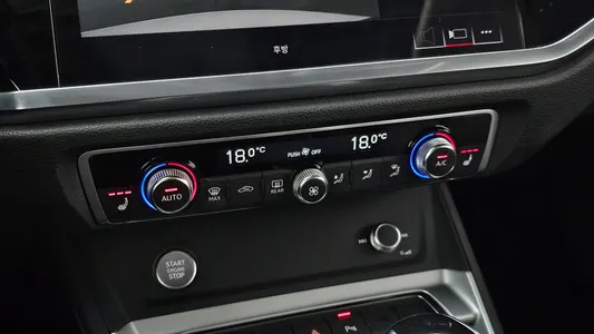 Audi Q3 (F3) 35 TDI 2020 31