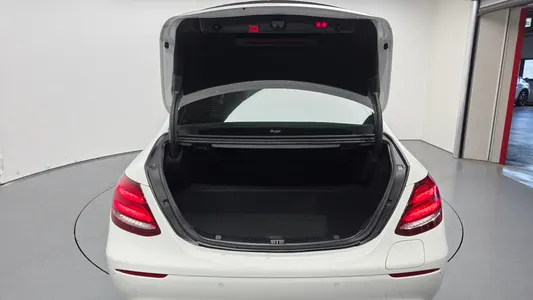 Mercedes-Benz E-Class W213 E300e 4MATIC 2020 20