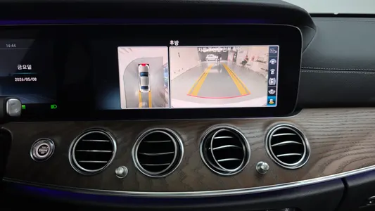 Mercedes-Benz E-Class W213 E300e 4MATIC 2020 16