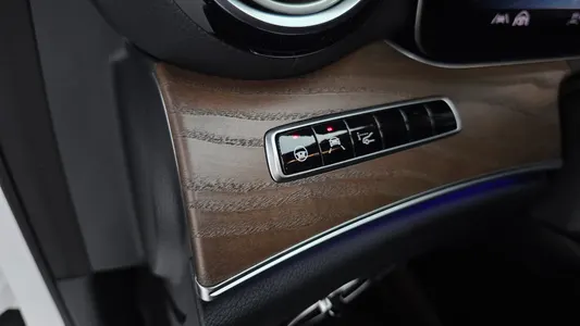 Mercedes-Benz E-Class W213 E300e 4MATIC 2020 19