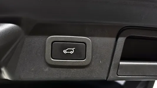 Land Rover 레인지로버 벨라 3.0 D300 R- SE 2017 20