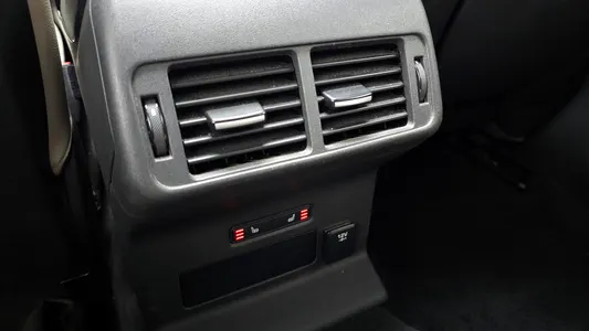 Land Rover 레인지로버 벨라 3.0 D300 R- SE 2017 18