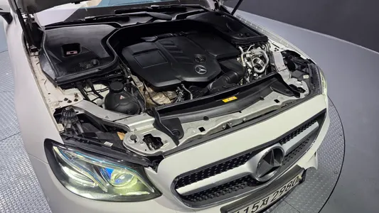 Mercedes-Benz E-Class W213 E220d 2018 6