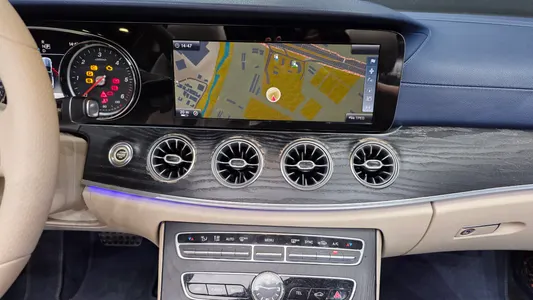 Mercedes-Benz E-Class W213 E220d 2018 14