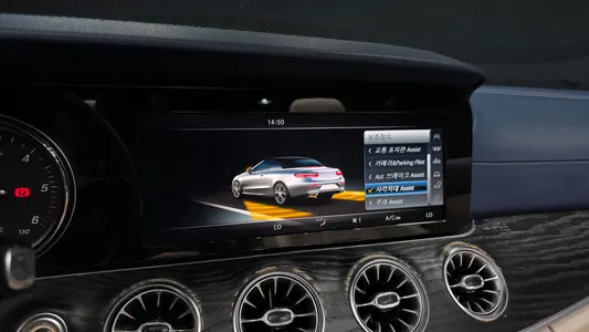 Mercedes-Benz E-Class W213 E220d 2018 16