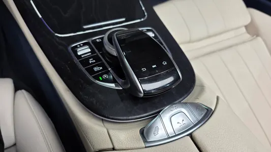 Mercedes-Benz E-Class W213 E220d 2018 19