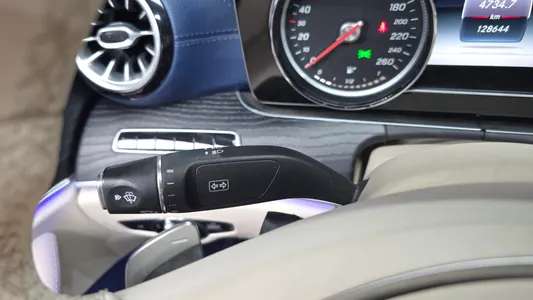 Mercedes-Benz E-Class W213 E220d 2018 29