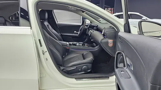 Mercedes-Benz A-Class W177 A250 4MATIC 2020 11